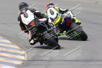 media/Mar-13-2022-SoCal Trackdays (Sun) [[112cf61d7e]]/Turn 10 Backside (105pm)/